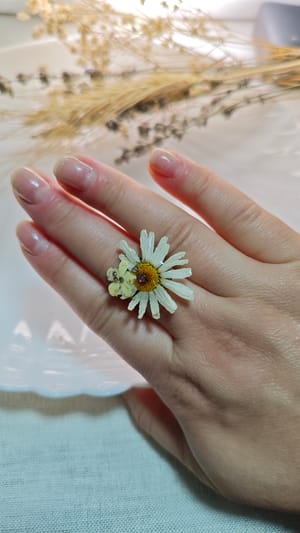 🌼 Simfonia Naturii: Inel cu Margaretă – Cadoul Perfect - Thumbnail 1